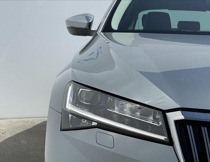 Škoda Superb 22