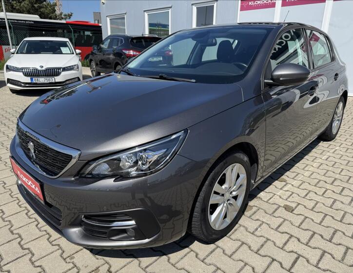Peugeot 308 1