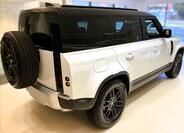 Land Rover Defender 5