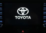 Toyota Yaris 16