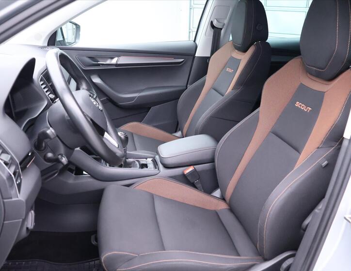 Škoda Karoq 12