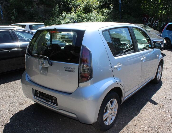 Daihatsu Sirion 4