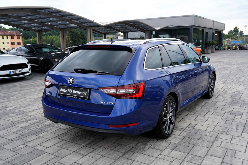 Škoda Superb