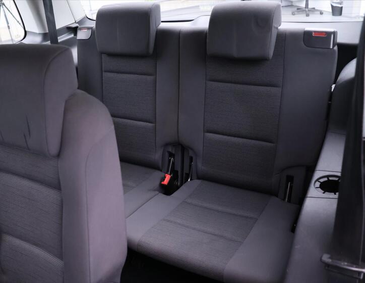 Volkswagen Touran 15