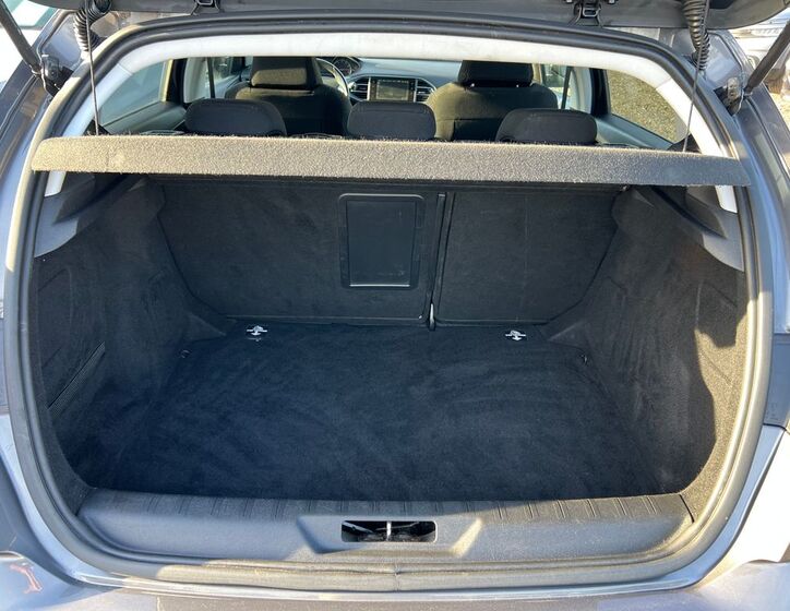 Peugeot 308 6