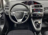 Toyota Verso 13