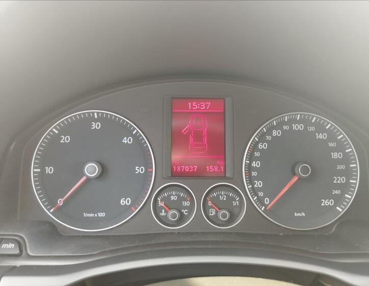 Volkswagen EOS 11