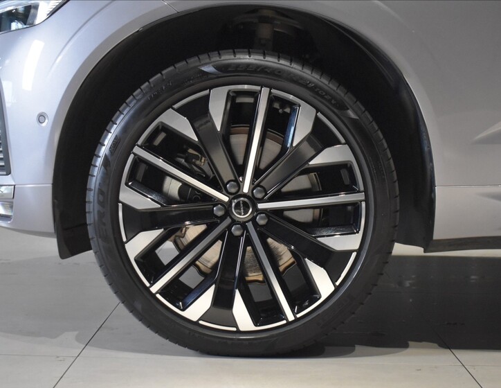 Volvo XC60 7