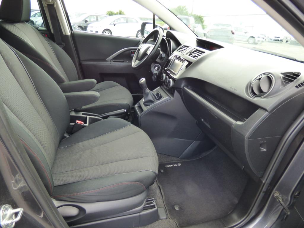 Mazda 5