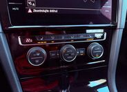 Volkswagen Golf 23