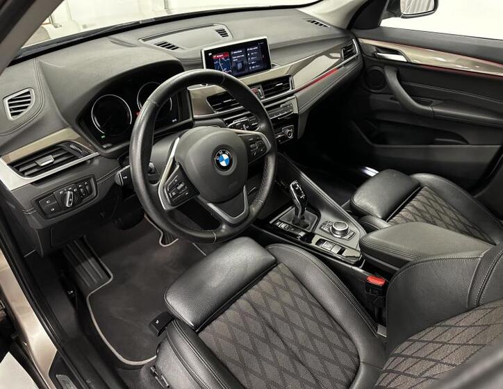 BMW X1 6