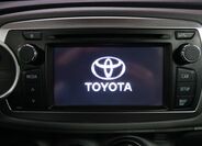 Toyota Yaris 16