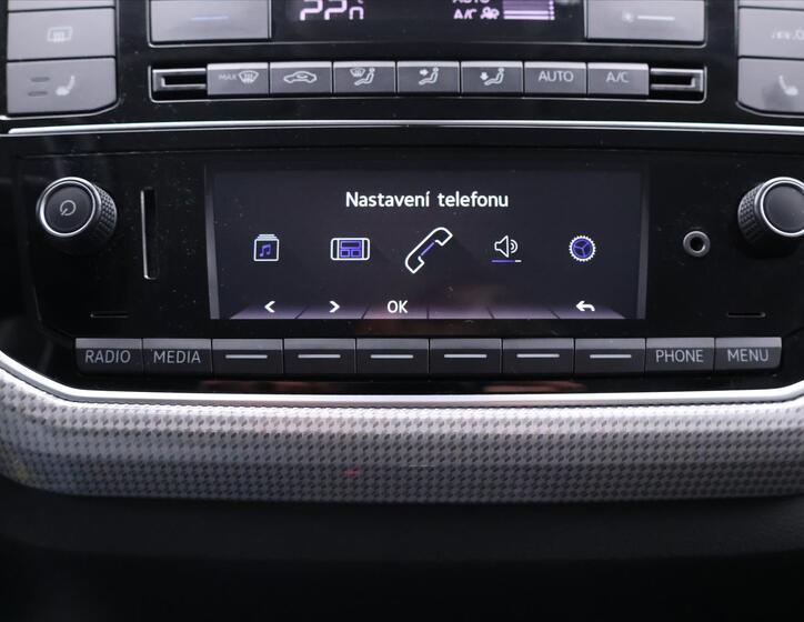 Volkswagen e-up! 24