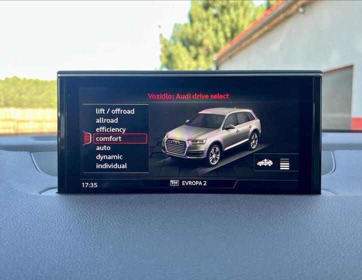 Audi Q7 32