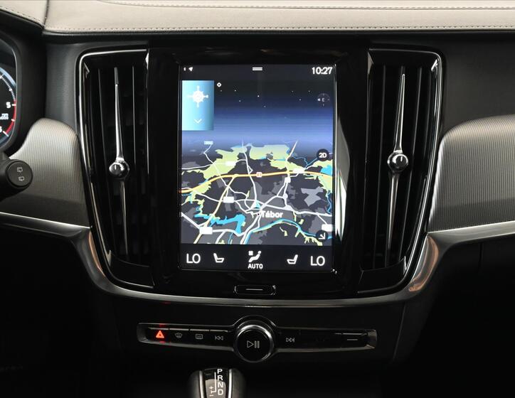Volvo V90 19