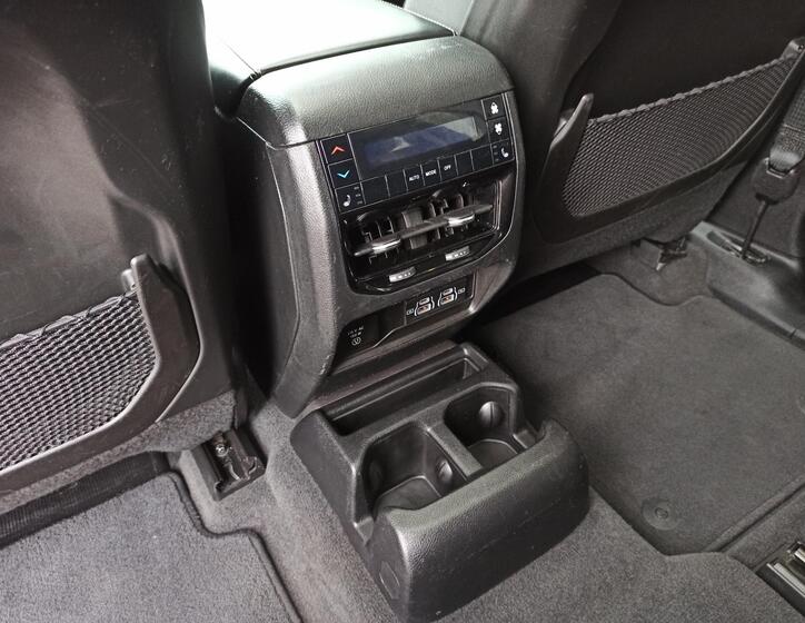 Jeep Grand Cherokee 17