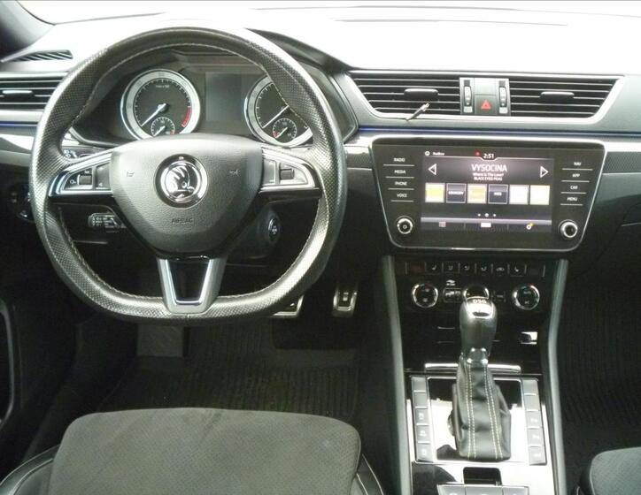 Škoda Superb 17