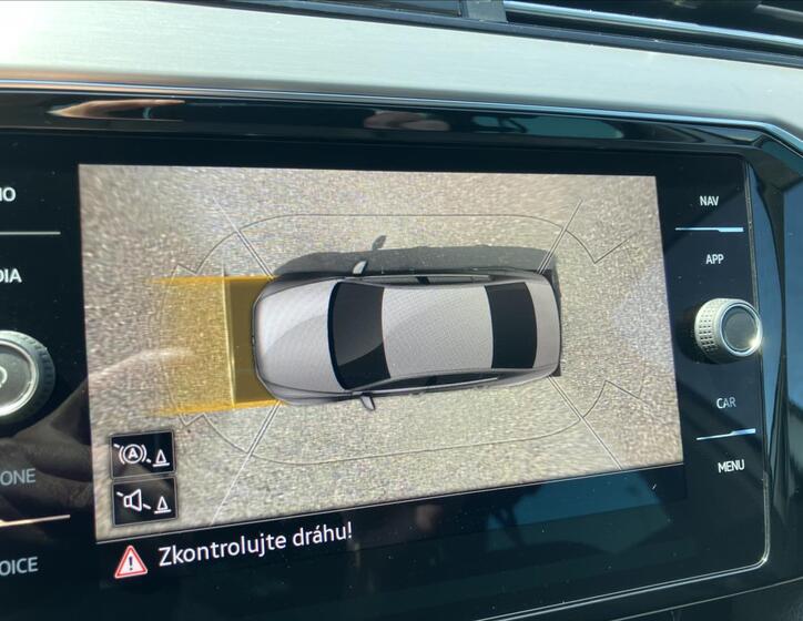 Volkswagen Passat 18