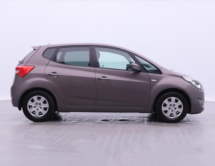 Hyundai ix20 8