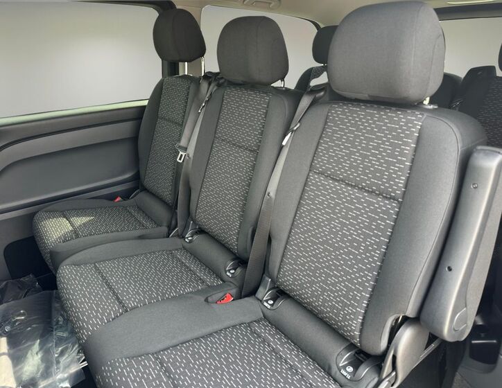 Mercedes-Benz Vito 12