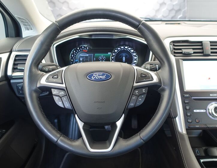 Ford Mondeo 10