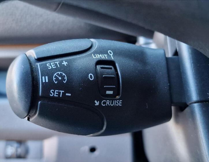 Peugeot Expert 24