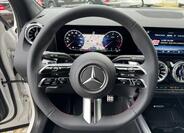Mercedes-Benz GLA 7
