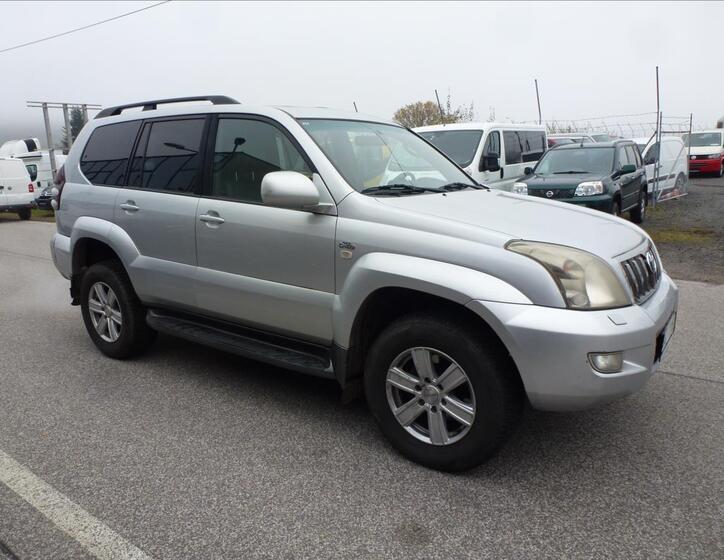 Toyota Land Cruiser 5