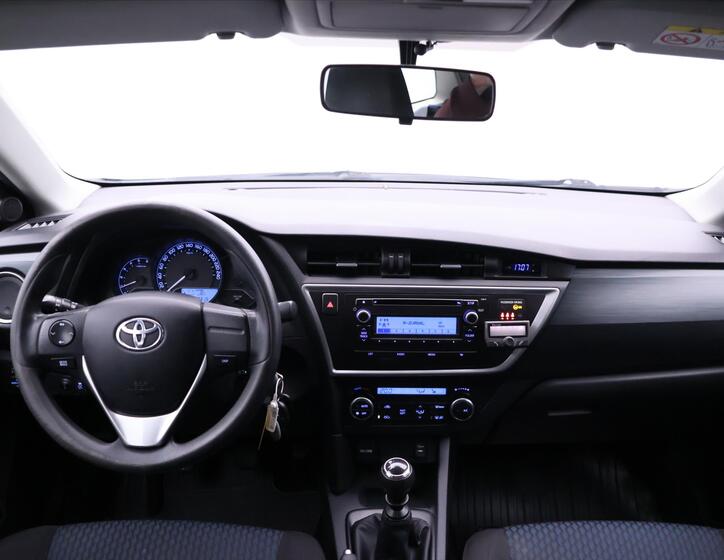 Toyota Auris 20