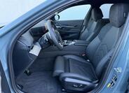 BMW i5 6