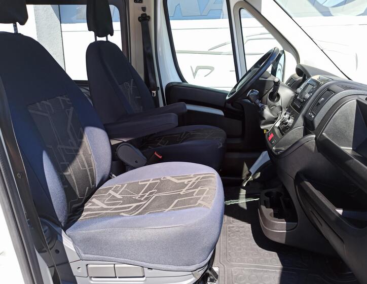 Peugeot Boxer 8