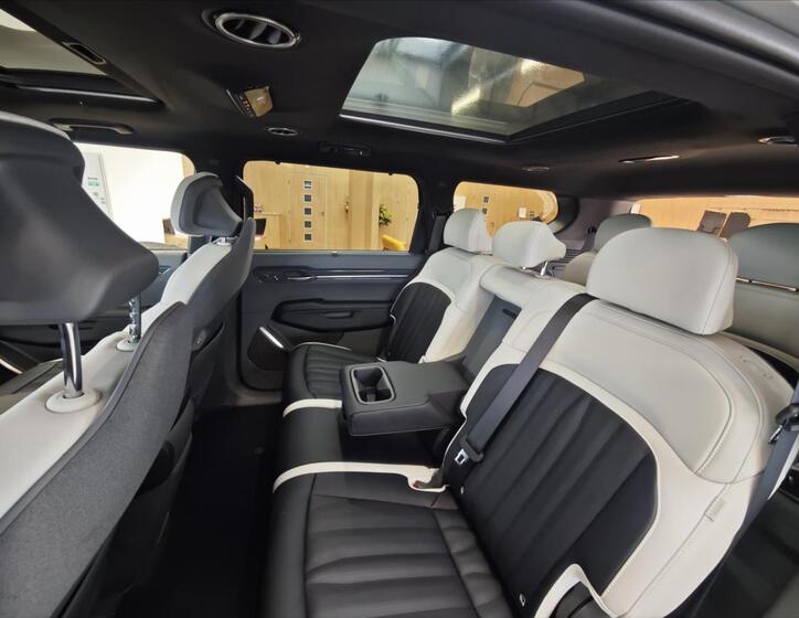 KIA EV9 13
