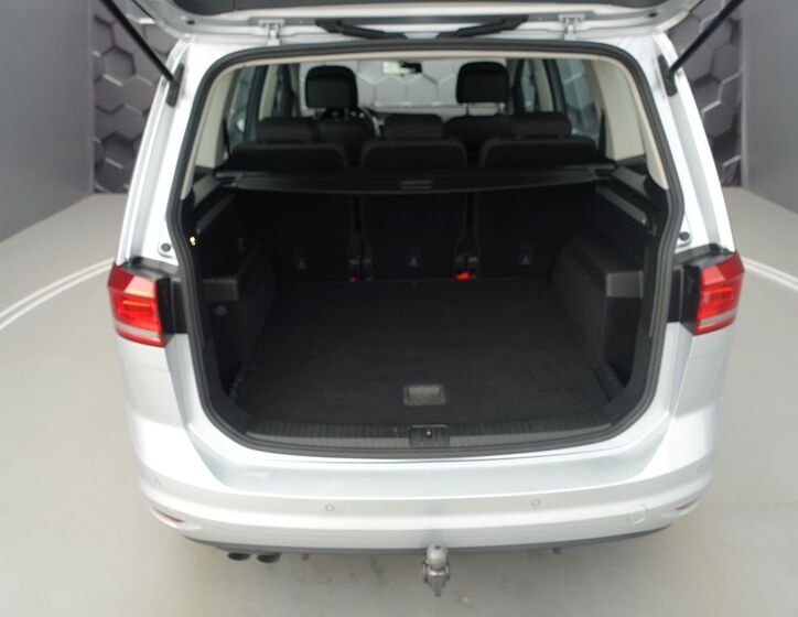 Volkswagen Touran 25