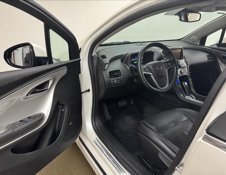 Opel Ampera 30