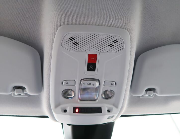 Peugeot 208 18