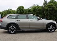 Volvo V90 4