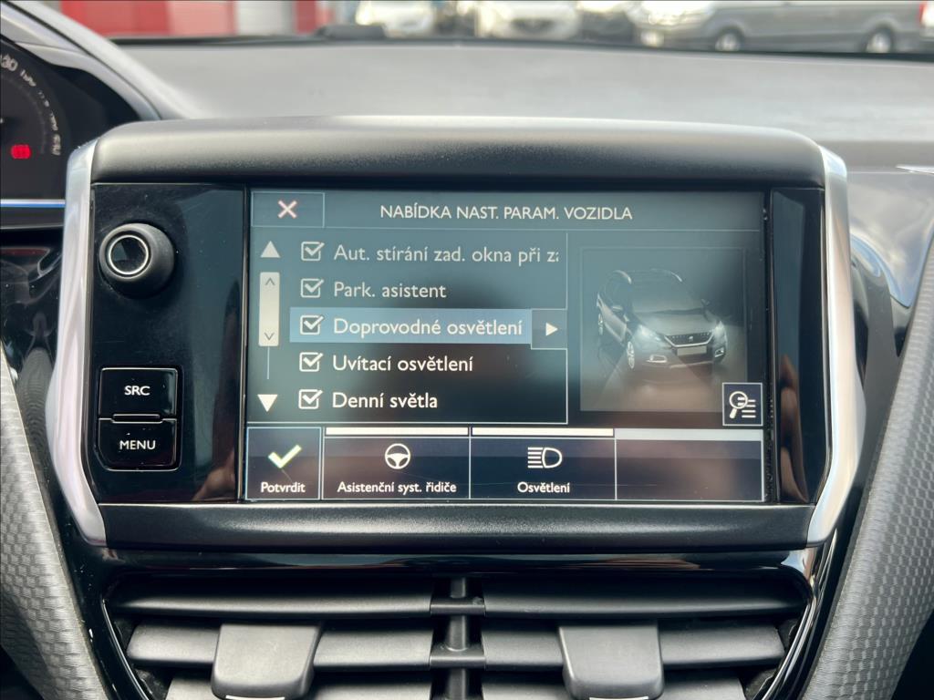 Peugeot 2008 31