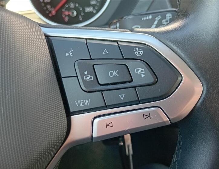 Volkswagen Tiguan 19