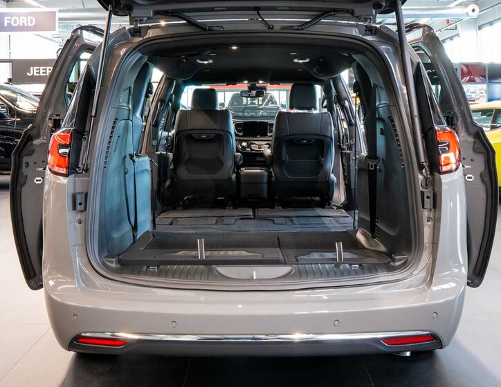 Chrysler Pacifica 7