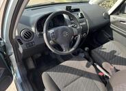 Suzuki SX4 9