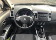 Mitsubishi Outlander 13