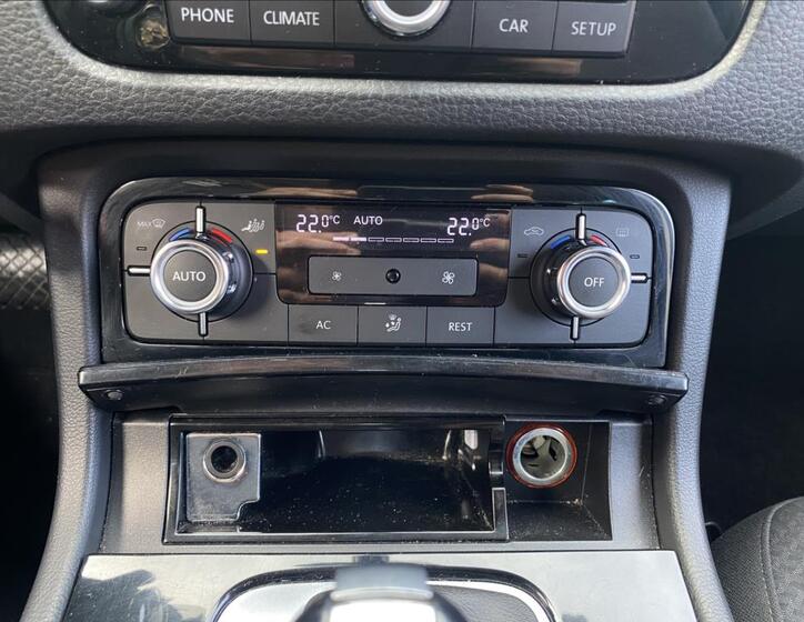 Volkswagen Touareg 37