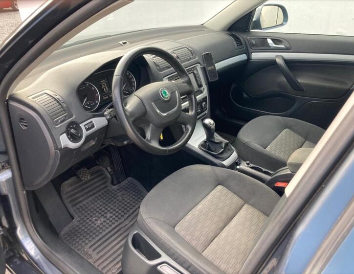 Škoda Octavia 10