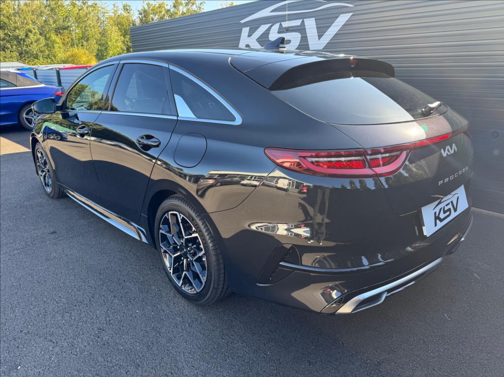 KIA ProCeed