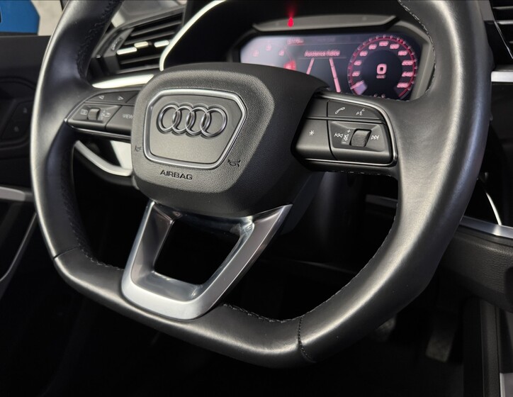 Audi Q3 42