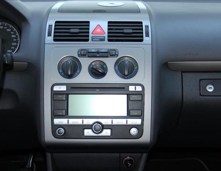 Volkswagen Touran 25