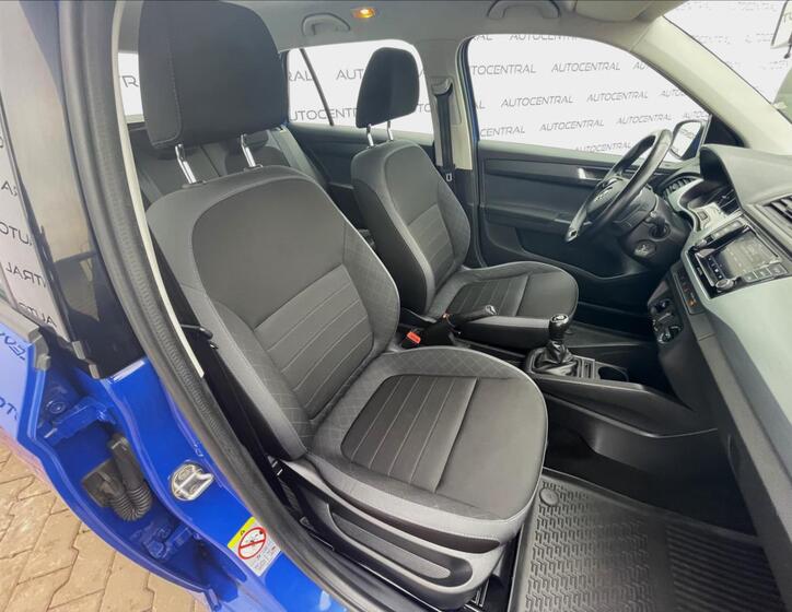 Škoda Fabia 19