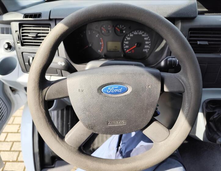 Ford Transit 12