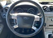 Ford Galaxy 15