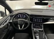 Audi Q7 5